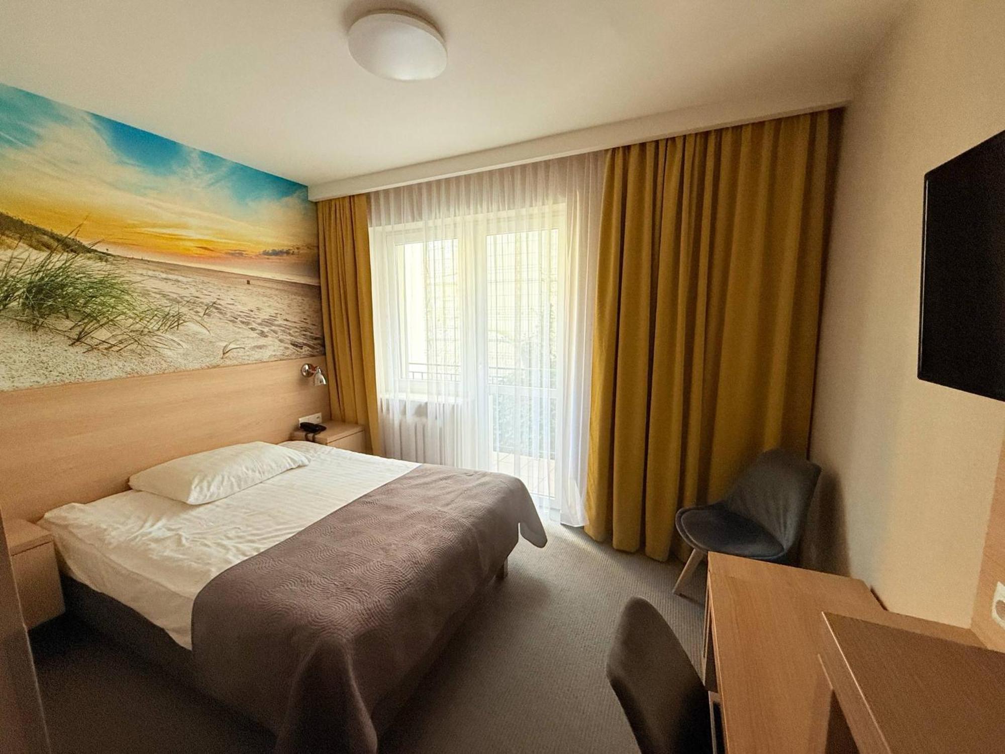 Hotel La Siesta & Medical Spa Jastrzębia Góra Exteriör bild
