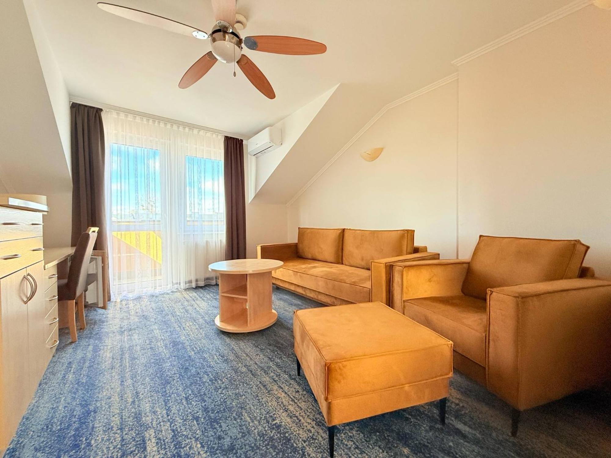 Hotel La Siesta & Medical Spa Jastrzębia Góra Exteriör bild