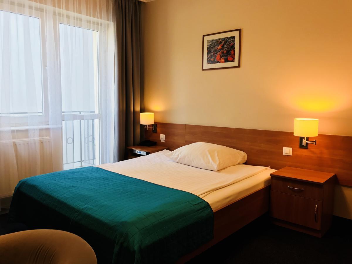 Hotel La Siesta & Medical Spa Jastrzębia Góra Exteriör bild