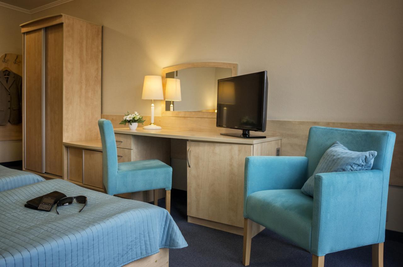 Hotel La Siesta & Medical Spa Jastrzębia Góra Exteriör bild