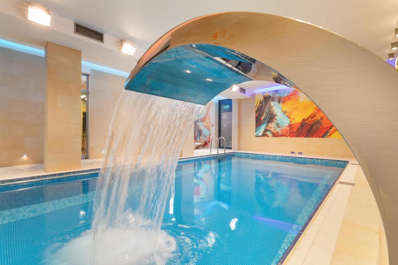 Hotel La Siesta & Medical Spa Jastrzębia Góra Exteriör bild